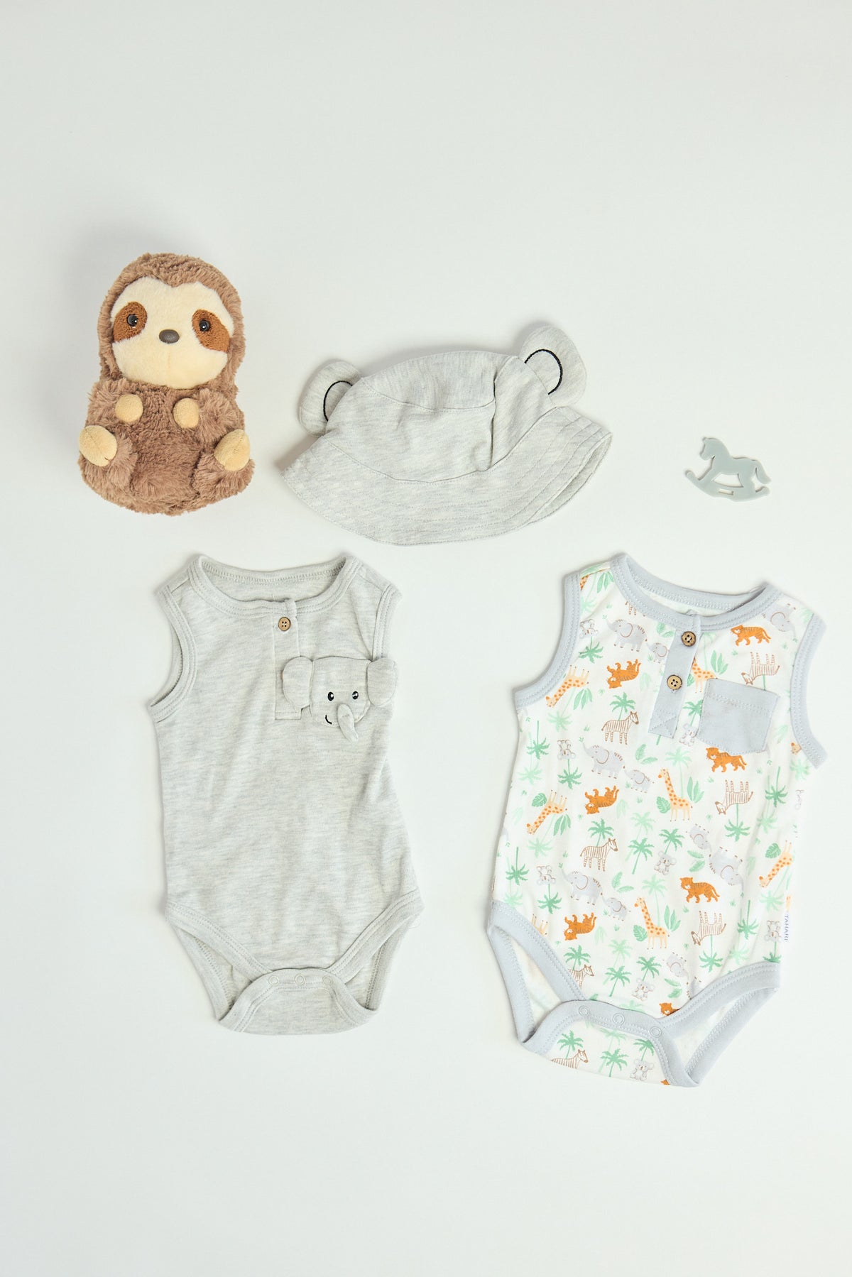 Set de Rompers y sombrerito Tahari Baby🐘