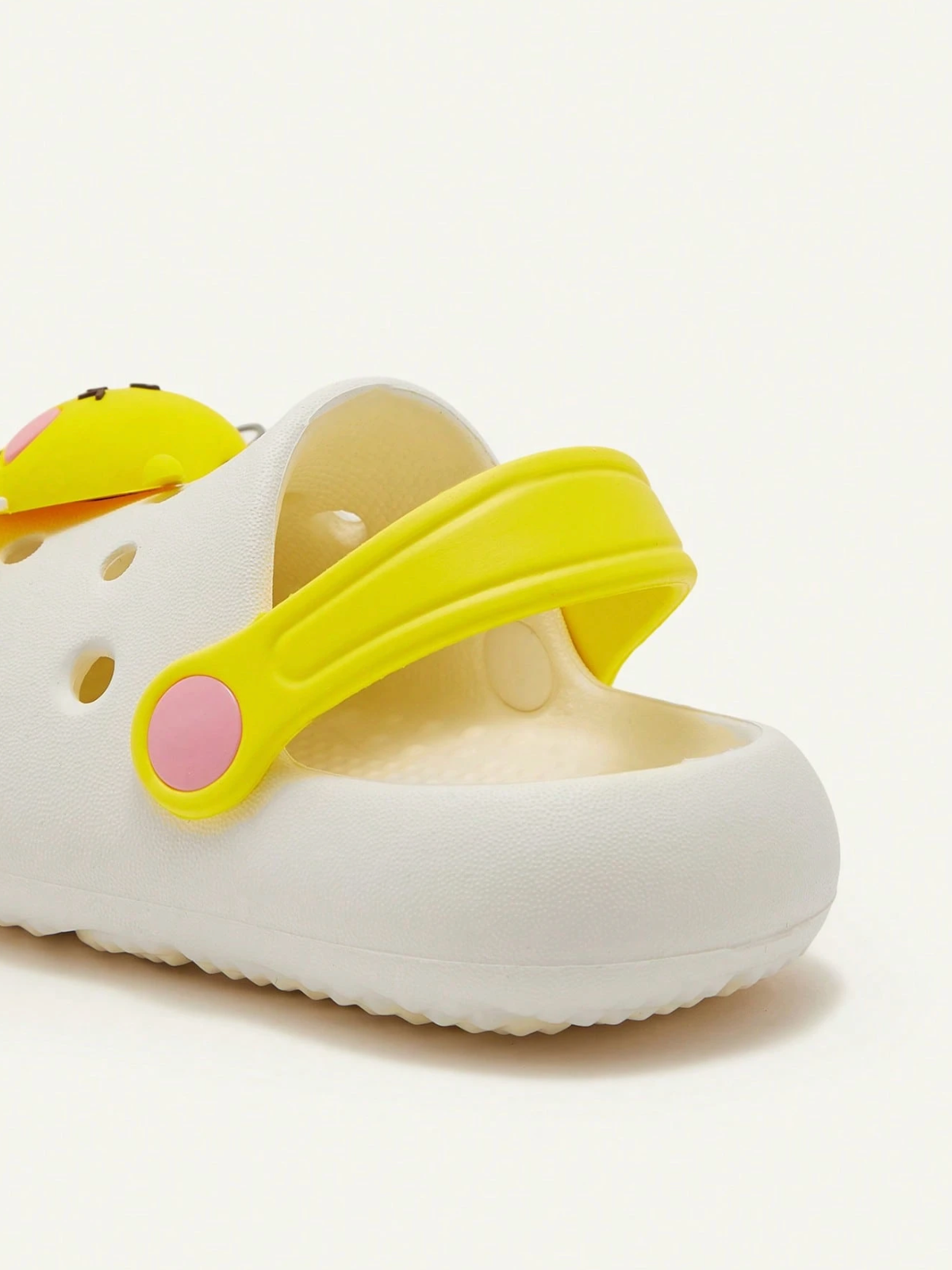 Zapatitos tipo Crocs Abejita 🐝