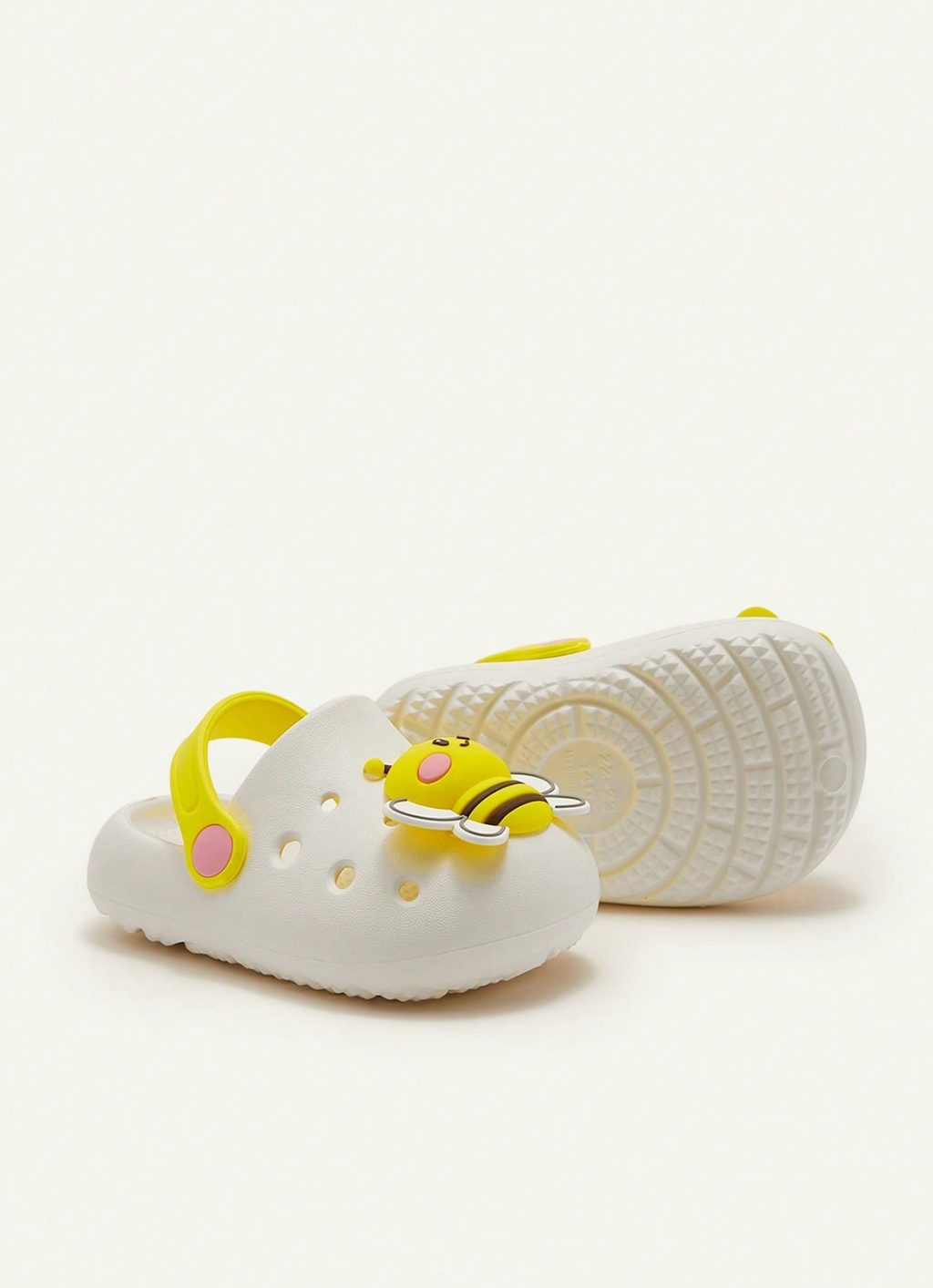 Zapatitos tipo Crocs Abejita 🐝