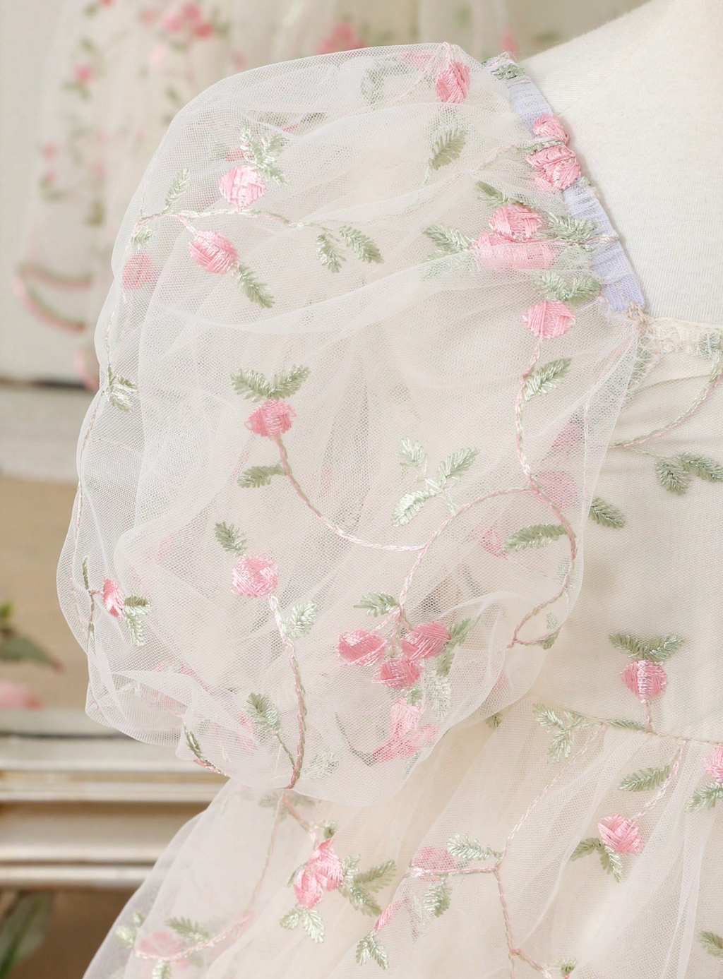 Vestido Rosas de Tul 🌸
