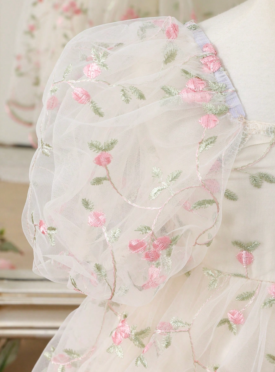 Vestido Rosas de Tul 🌸