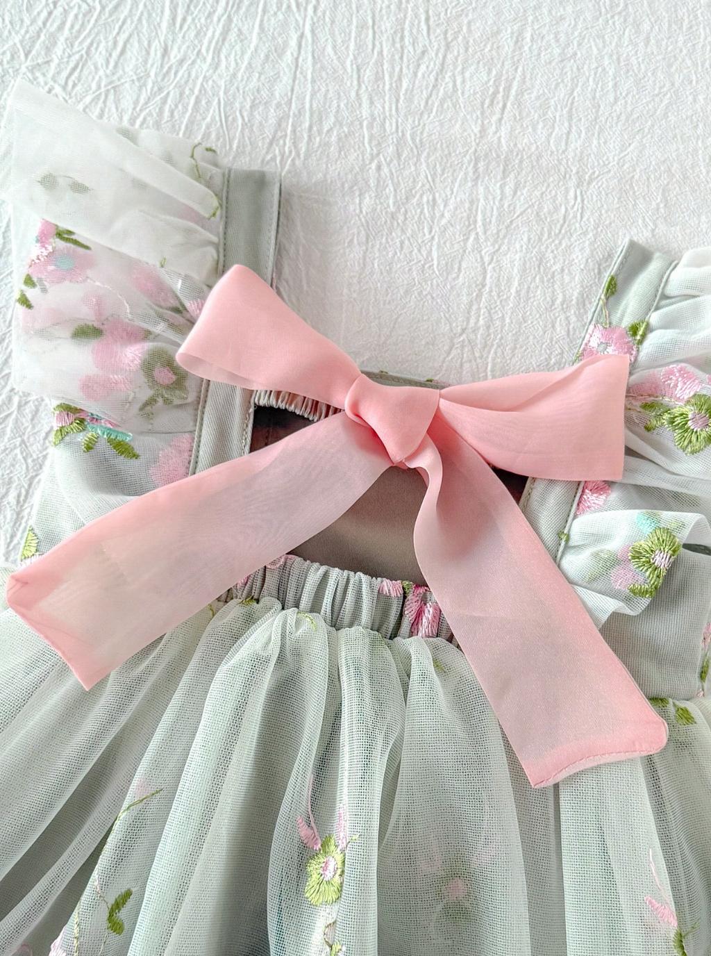 Vestido Camila Bordado 🌸