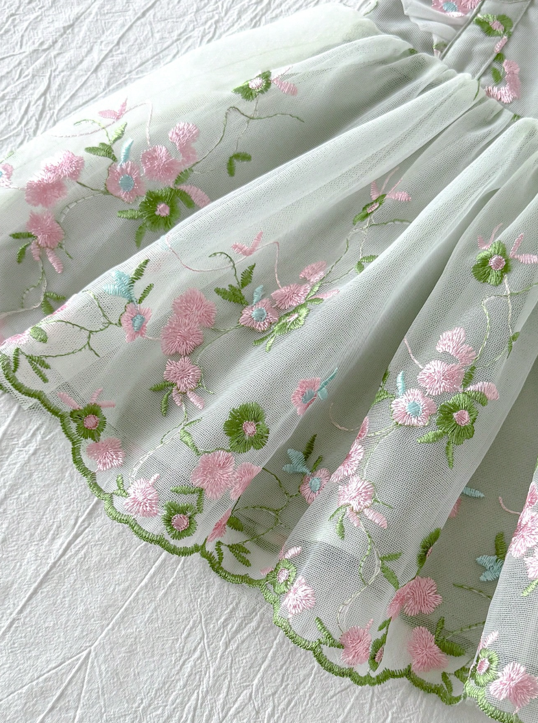 Vestido Camila Bordado 🌸