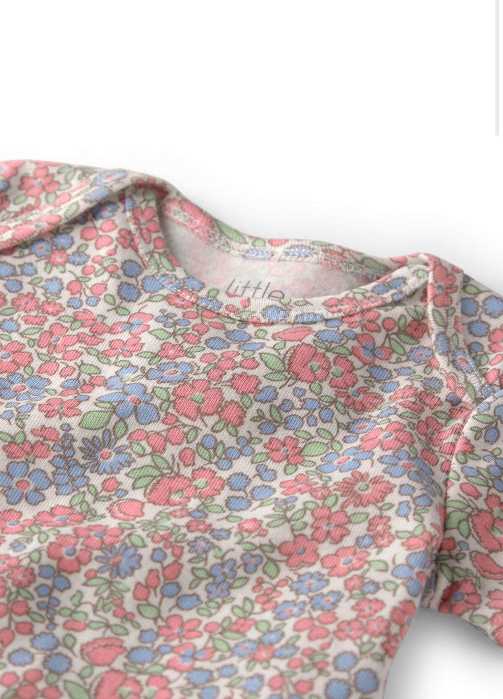 Set de 3 Rompers Flores y Liebre🌸 Carter’s