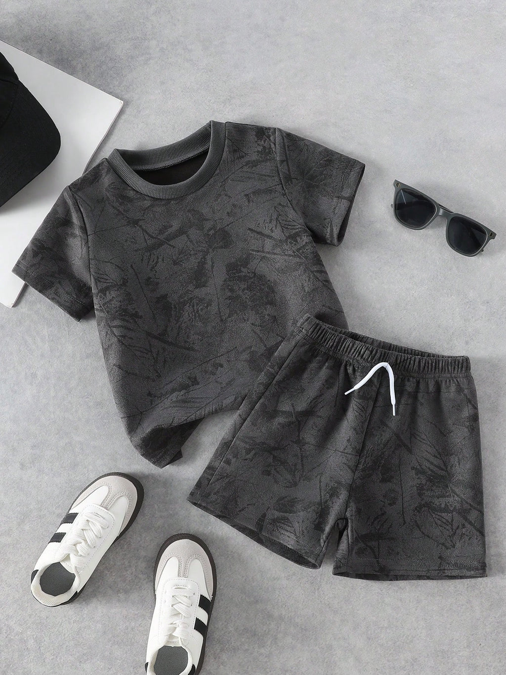 Set Ezra 🐦‍⬛
