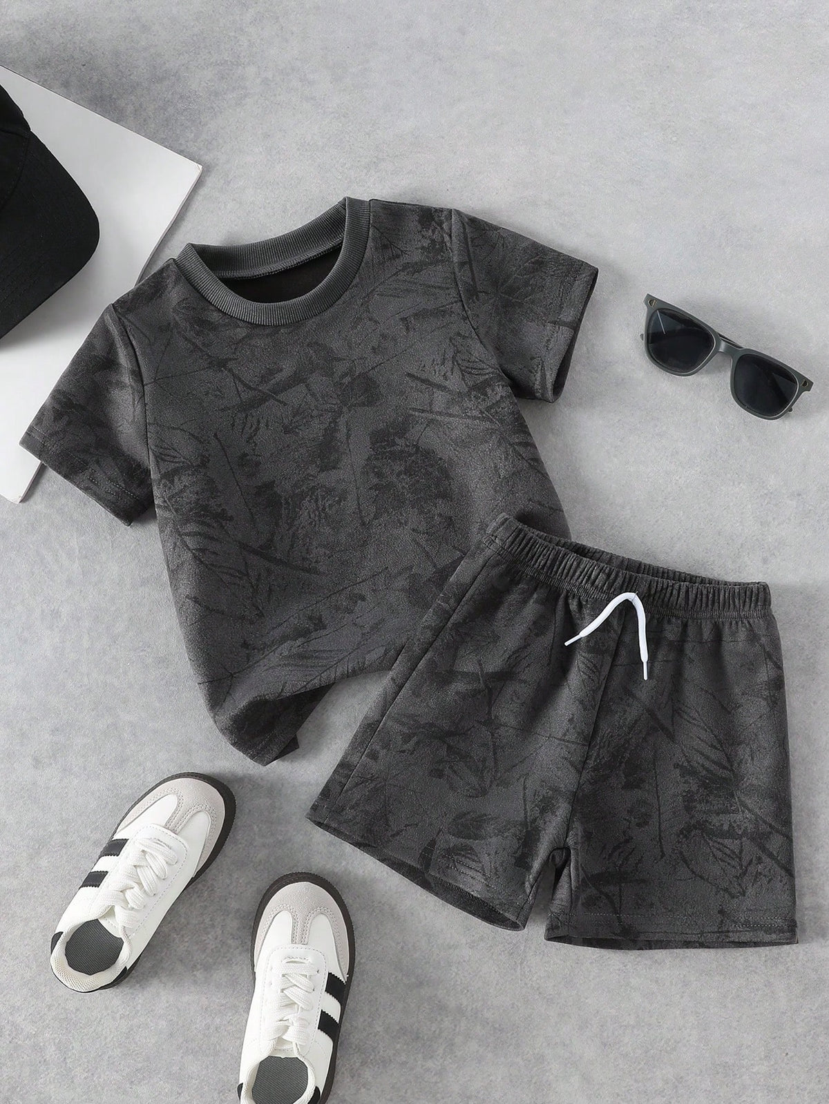 Set Ezra 🐦‍⬛