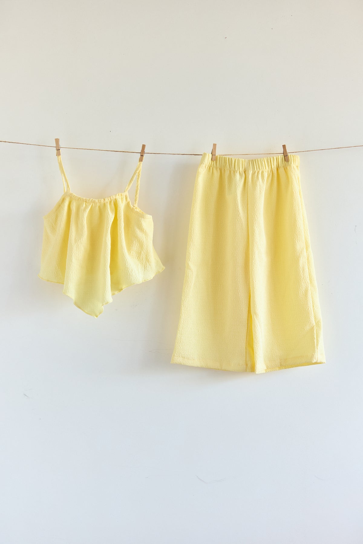Set Spring Amarillo 🌻