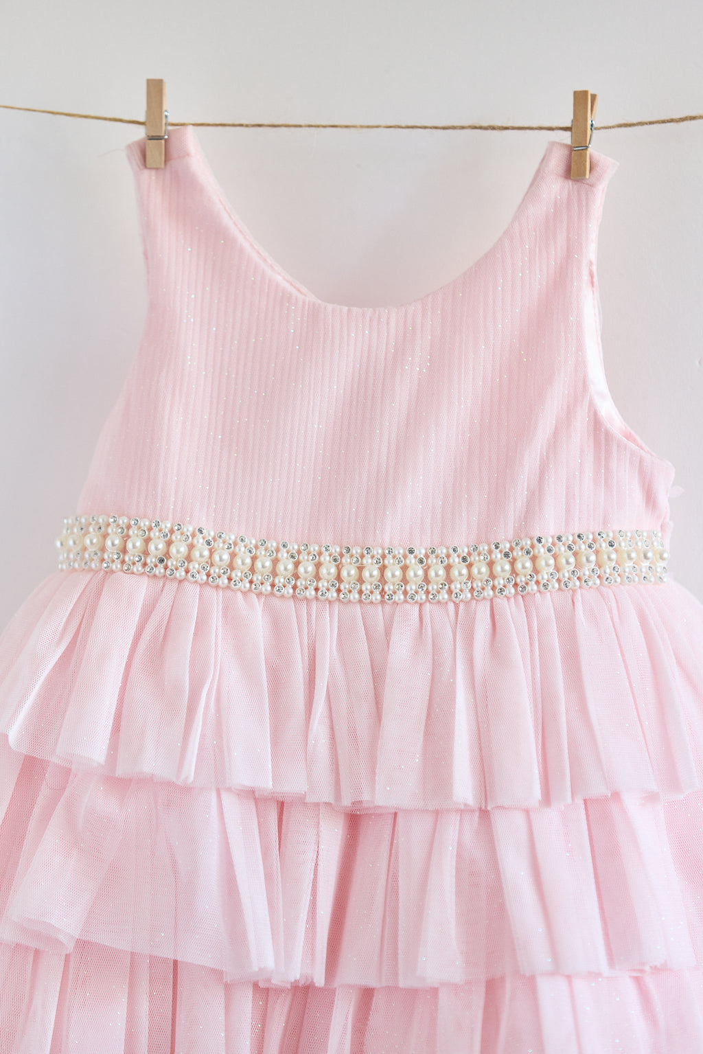 Vestido Rosa Con Perlitas y Calzón 🌸