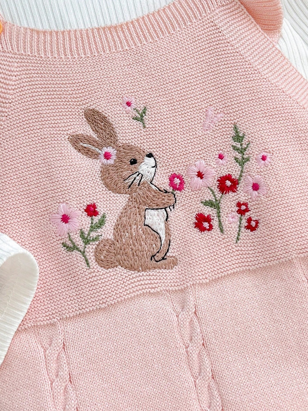 Overol Tejido Conejito y Flores 🌺 🐰
